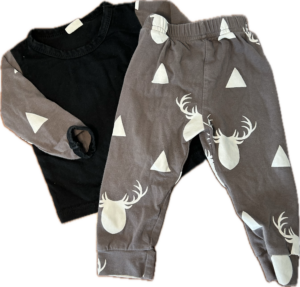 Eghunooy Black with Triangles and Antlers 3-6 Month